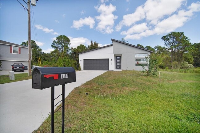 Building Photo - 1187 N Platte Ln