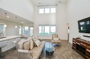 Building Photo - 4810 Emerson Manor Dr