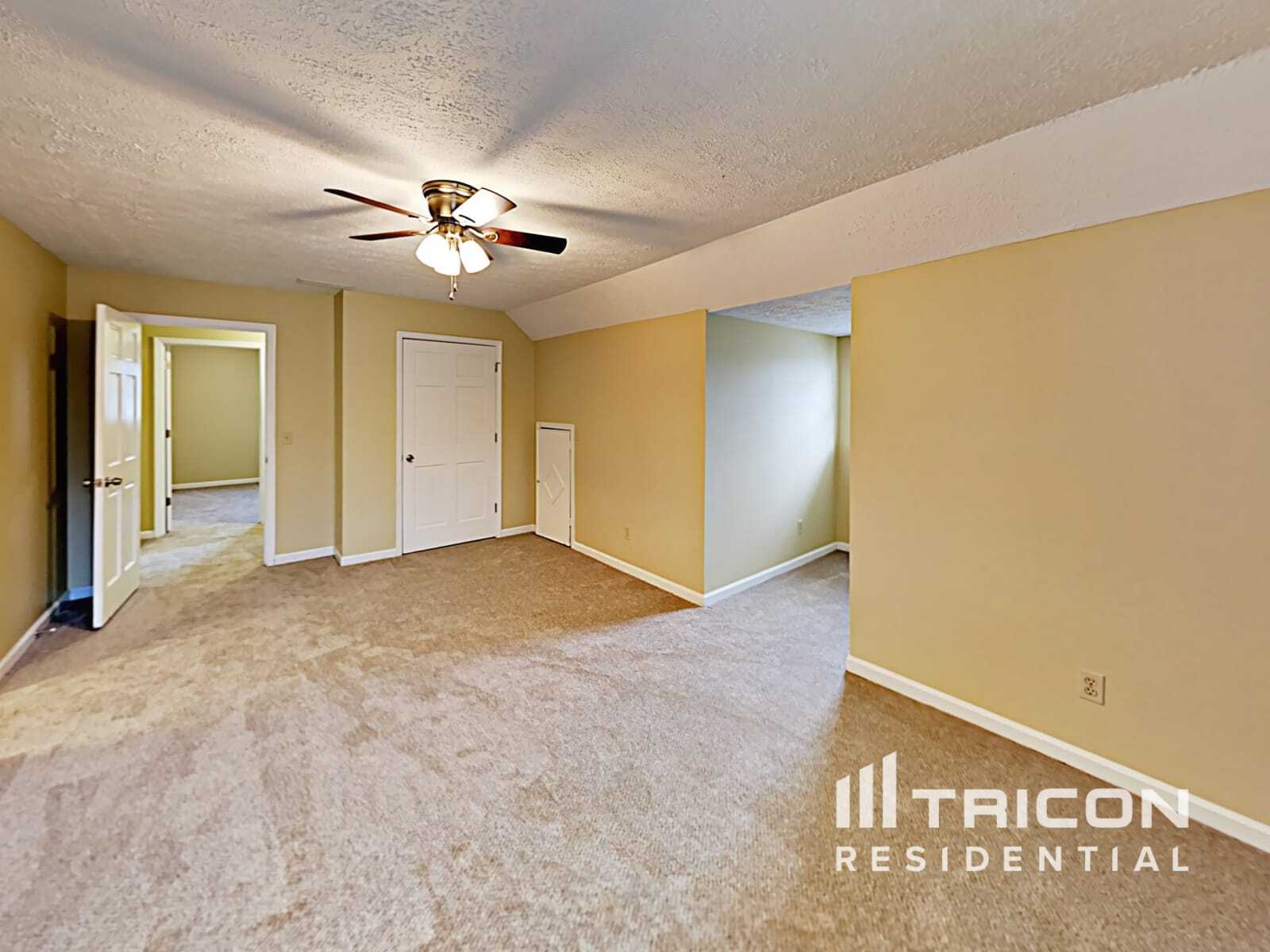 Building Photo - 429 Sugar Springs Way