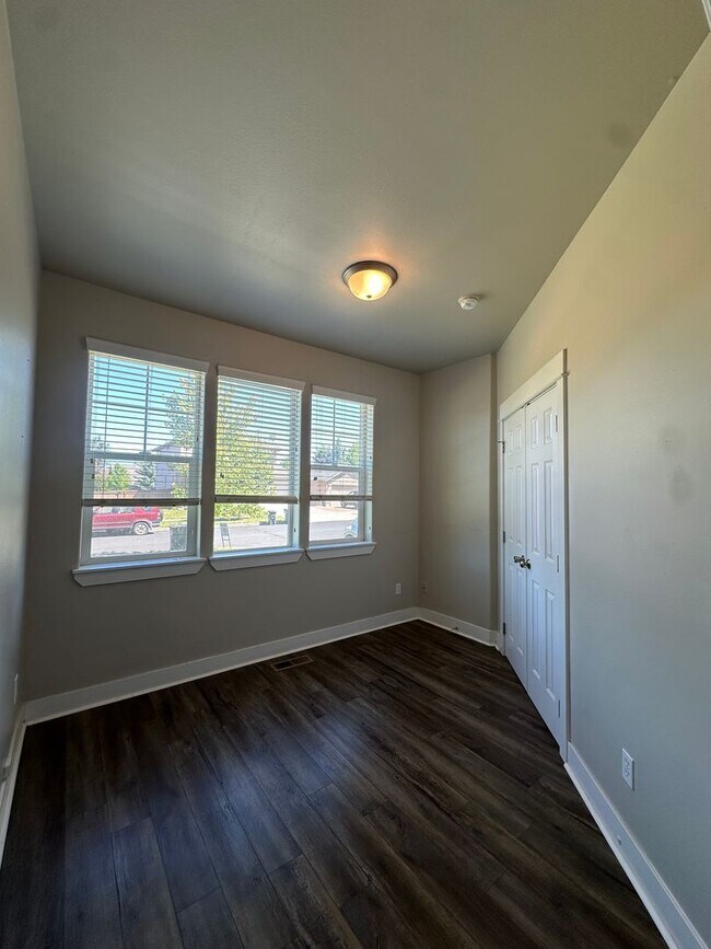 Building Photo - Beautiful home in SE Bend near Jewell Elementary!
