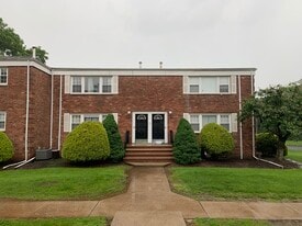 Building Photo - 18 Dartmouth Ave