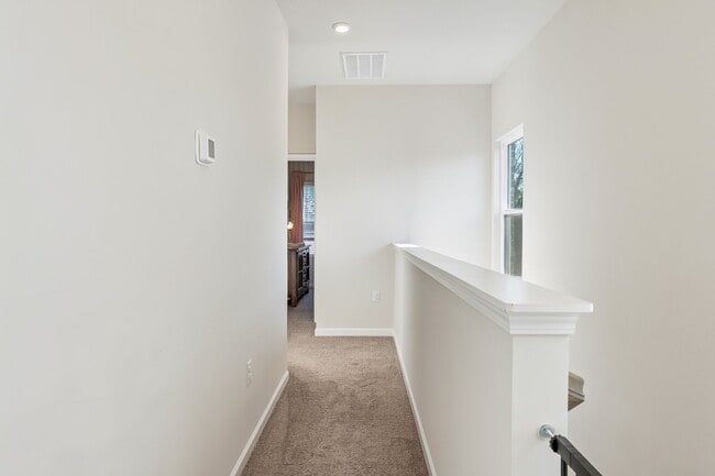 Building Photo - 140 Jackson Alan Dr