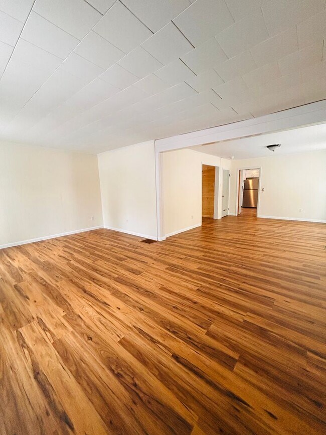 Building Photo - Village of West Carthage 3-4 Bedroom / 1.5 Bath Home