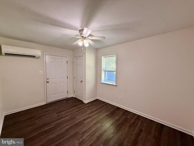 Building Photo - 22665 Van Wert Ln