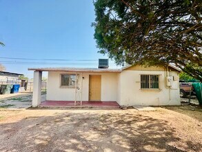 Building Photo - House with Gigantic Yard/Land! Spacious La...