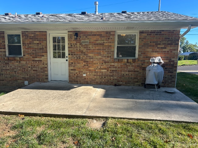 Building Photo - 1800 Notre Dame St