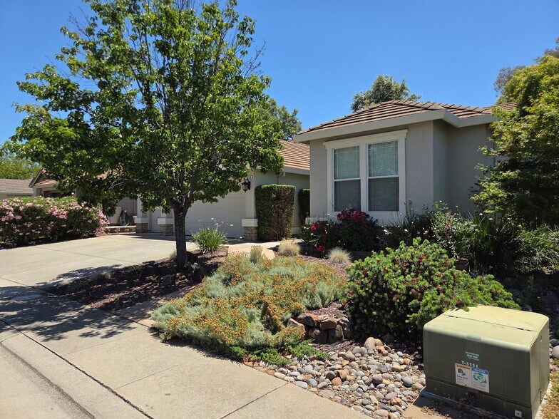 Building Photo - 5930 Moss Creek Ct