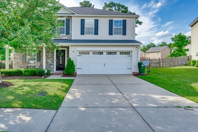 Building Photo - Beautiful home on one of Lake Carolina's largest cul-de-sac lots!