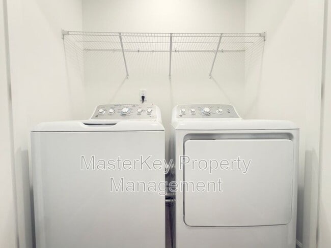 Building Photo - 1504 Crescent Townes Wy