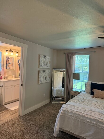 Building Photo - 1529 NW 46th St