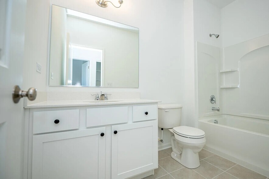 Building Photo - 4283 Chelsea Manor Cir