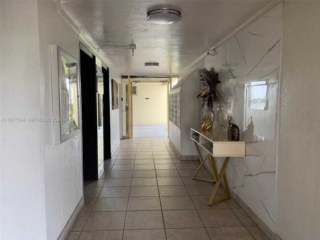 Building Photo - 3010 Marcos Dr