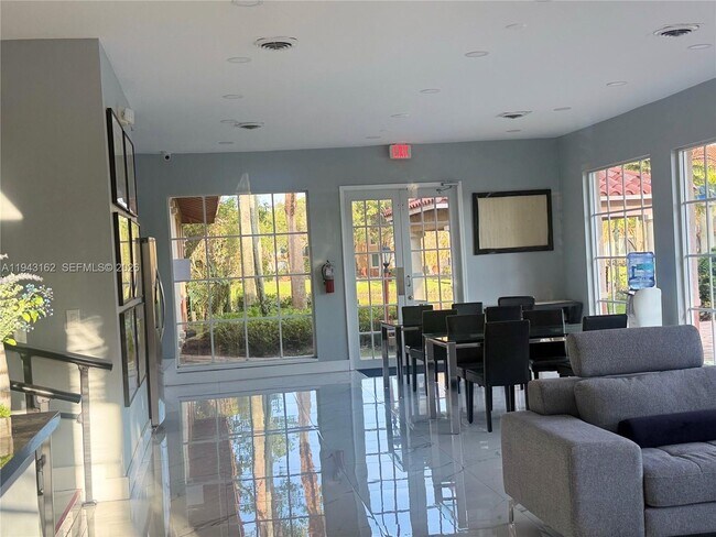 Building Photo - 10773 Cleary Blvd