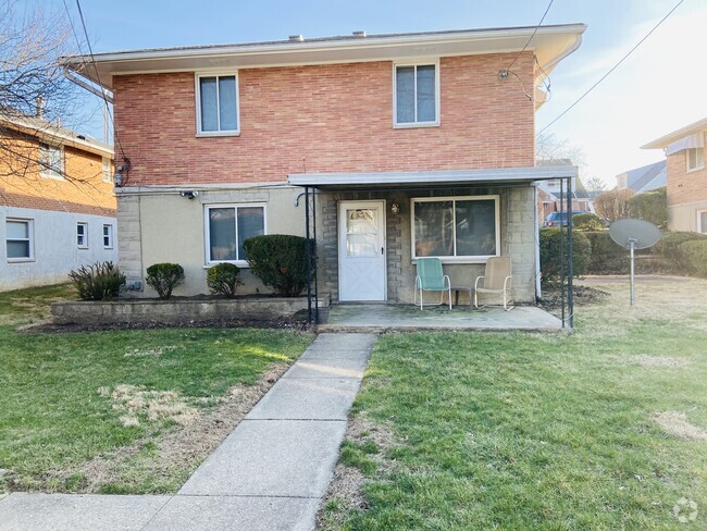 Building Photo - 3127 Hassler St