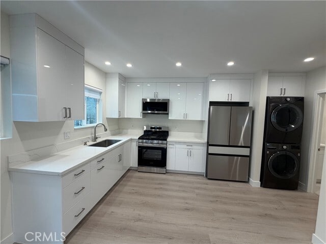 Building Photo - 13897 Wallabi Ave