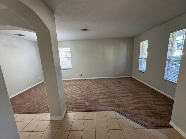 Building Photo - Waterford Trails: 5 Bedroom+ loft, 3 Bath, 2 Car Garage.