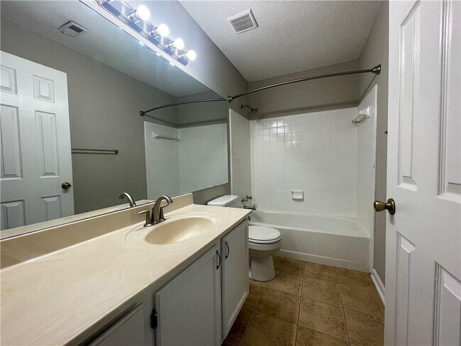 Building Photo - 1107 Sandy Ln Dr