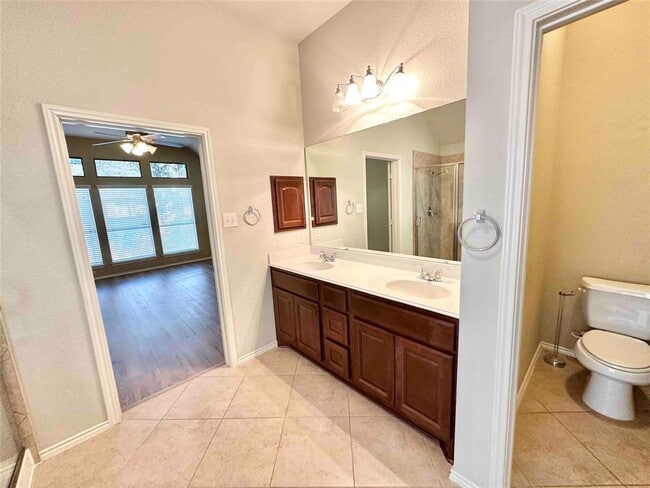 Building Photo - 1801 Tall Chief