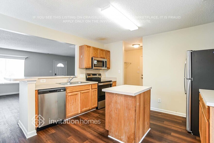 Building Photo - 166 Brantley Pl Dr