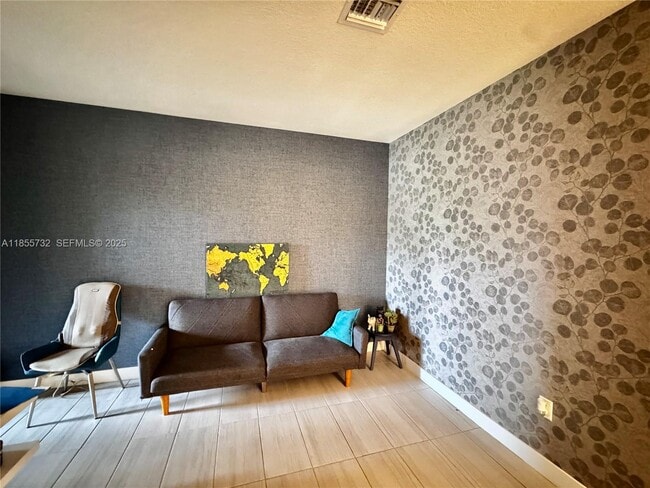 Building Photo - 7924 NW 105th Ave