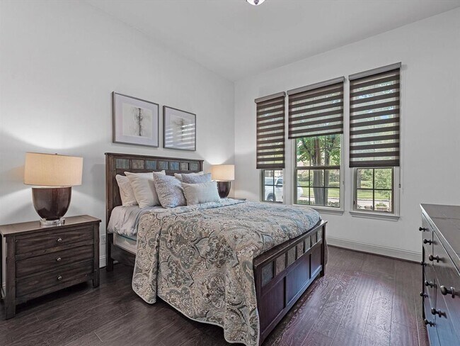 Building Photo - 19003 Cove Manor Dr