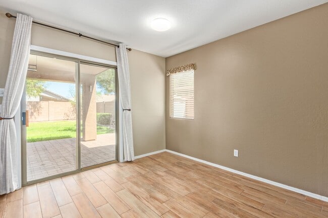 Building Photo - Stunning 3 Bed/2 Bath Home in Gated Community in Johnson Ranch