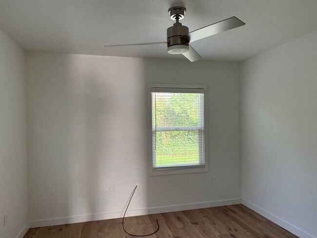 Building Photo - 4031-4033 Miller Way