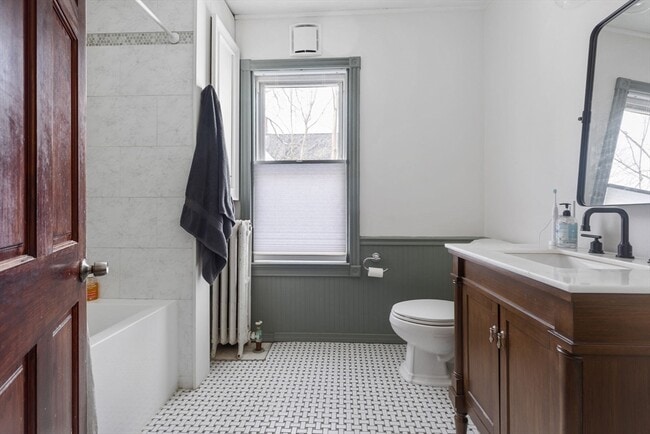 Building Photo - 85 Bedford St