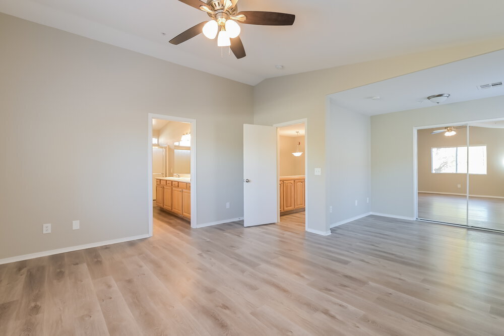 Building Photo - 8932 Spinning Wheel Ave