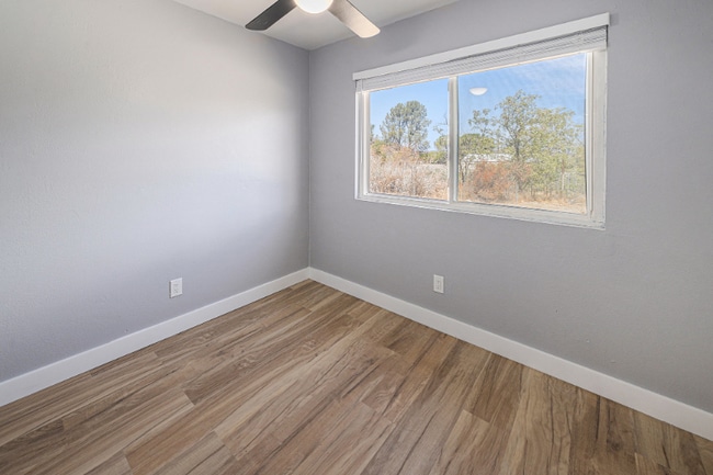 Building Photo - 1421.5 Viejas View Ln