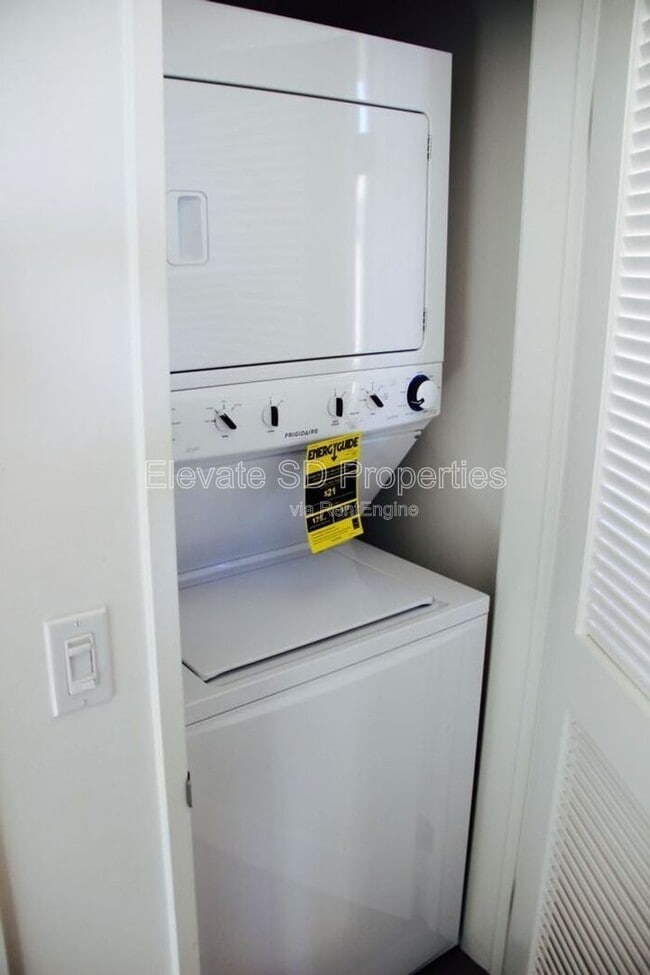 Building Photo - 2884 C St