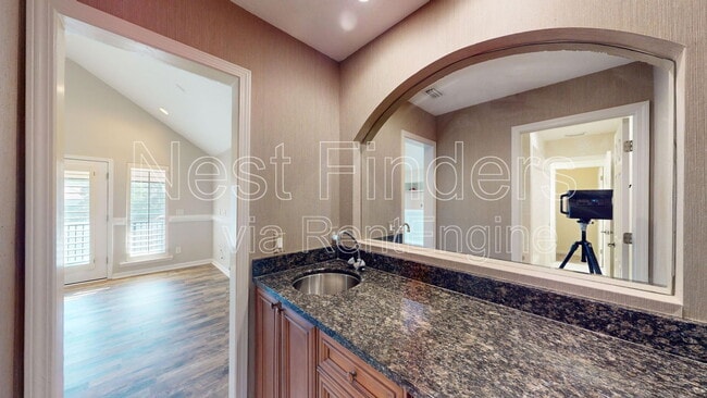 Building Photo - 1334 Charter Ct