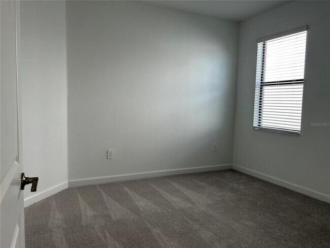 Building Photo - 15513 White Linen Dr