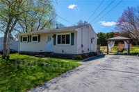 Building Photo - 36 Whittle St