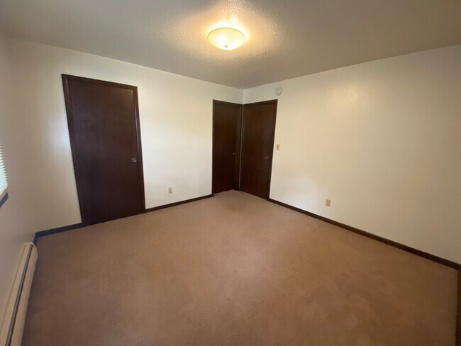 Building Photo - 429