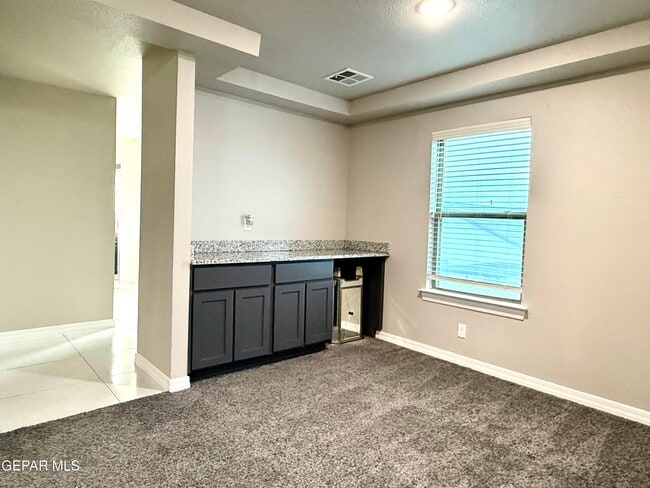 Building Photo - 12824 Linstead Ave