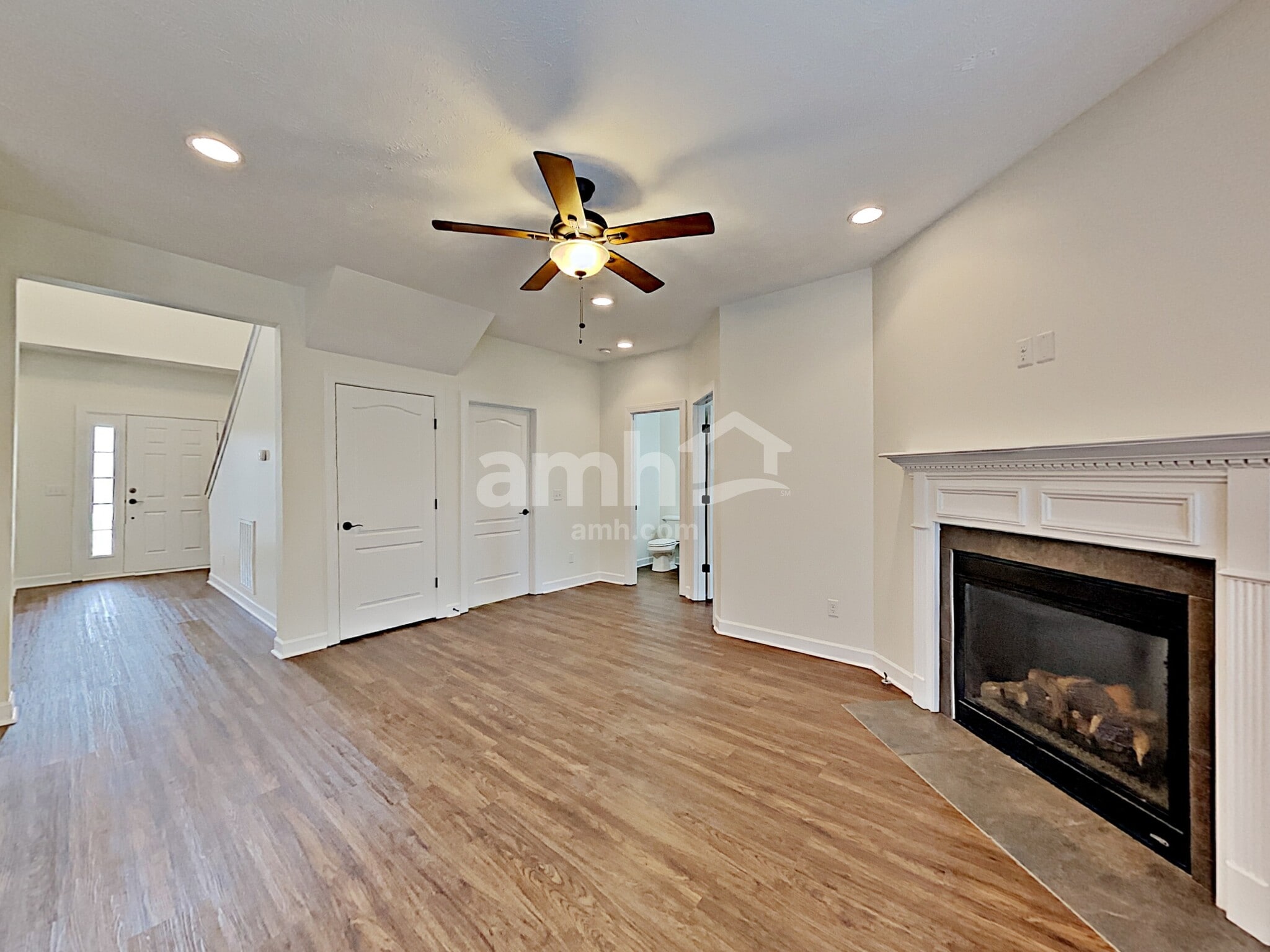 Building Photo - 6457 Sunnywood Dr