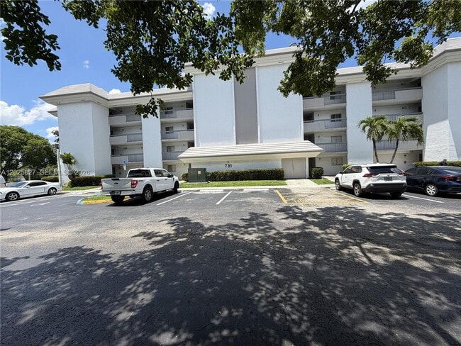 Building Photo - 731 N Pine Island Rd