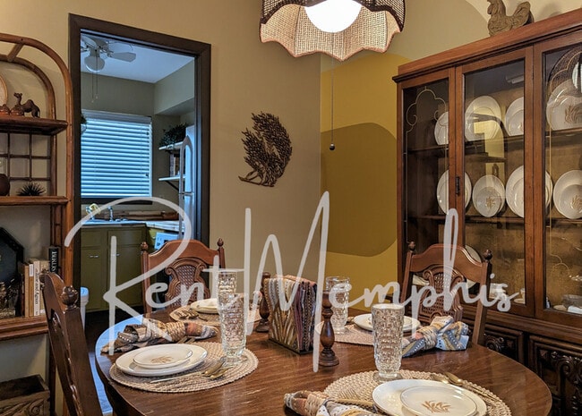 Building Photo - 1607 Forest Ave