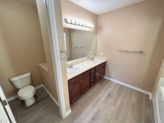Building Photo - Stunning 4-Bedroom Two-Story Home w/ Loft, and community amenities located in Providence Community!