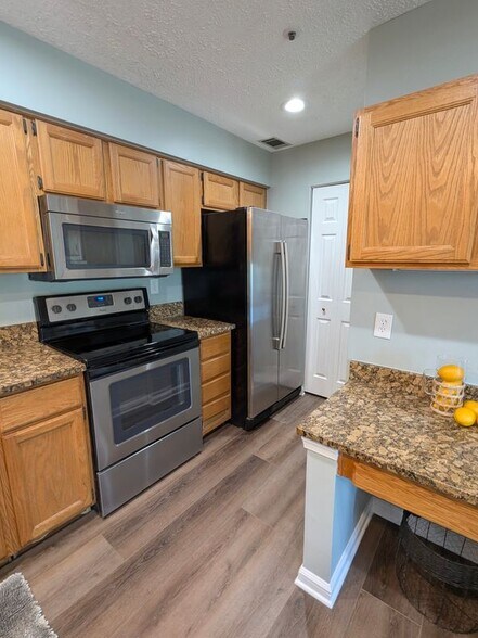 Building Photo - 12221 Eagles Nest Ct
