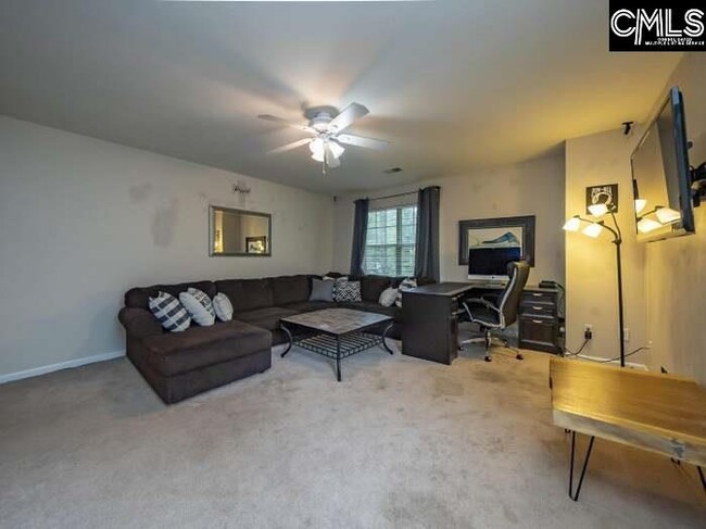 Building Photo - 306 Coventry Lake Dr