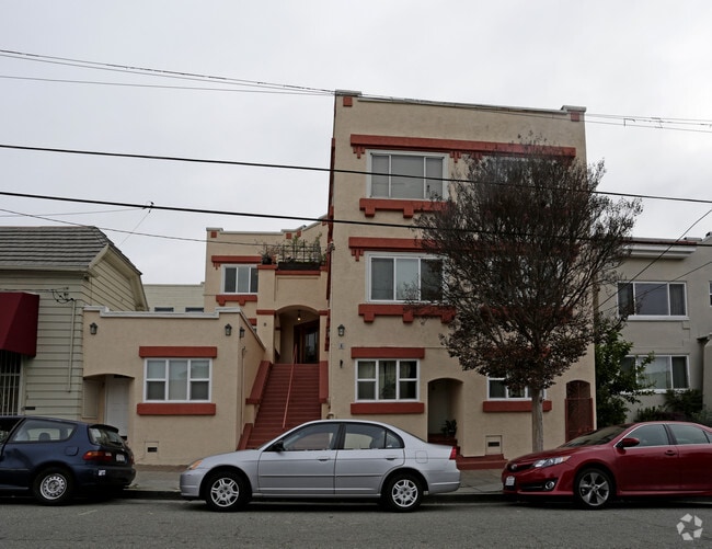 Building Photo - 8 Yosemite Ave