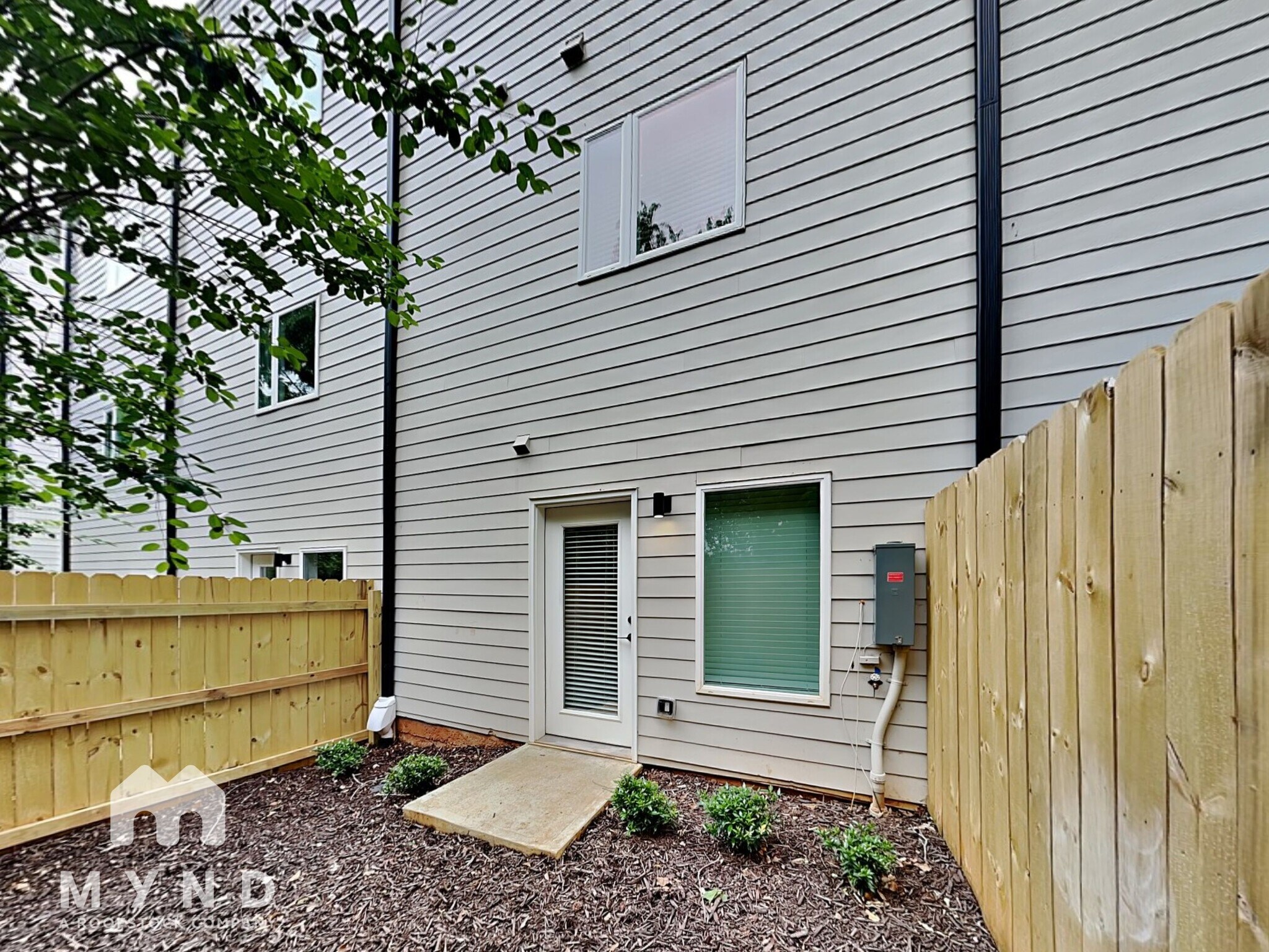 Building Photo - 1434 Walker Pl SE