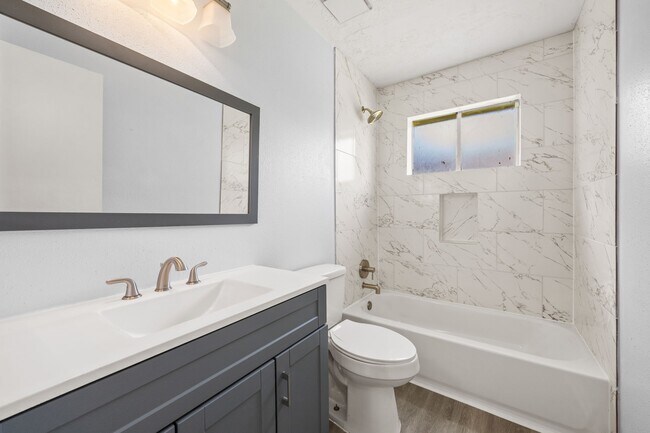 Building Photo - 10231 Gulfstream Ln