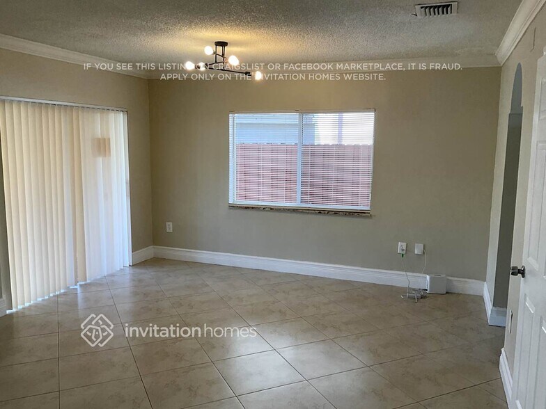 Building Photo - 14137 SW 166th Terrace