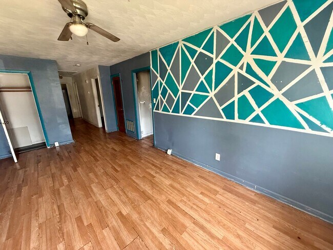 Building Photo - Owner Financing / Easy Path To Being A Homeowner