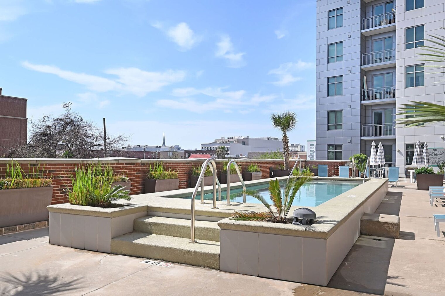 Building Photo - 28 Woolfe St