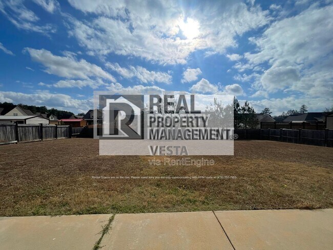 Building Photo - 904 Rainbow Springs Rd