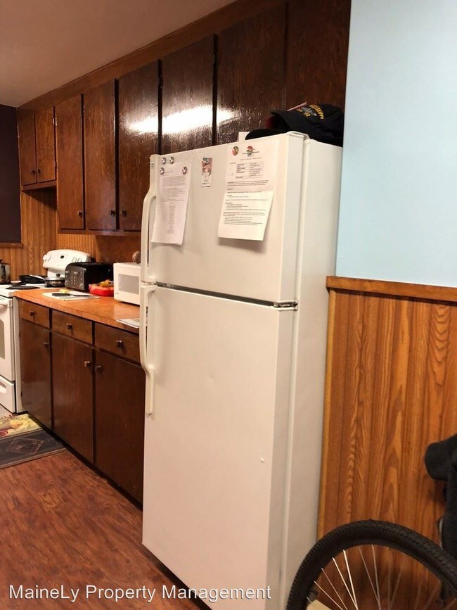 Building Photo - 198 Park Ave